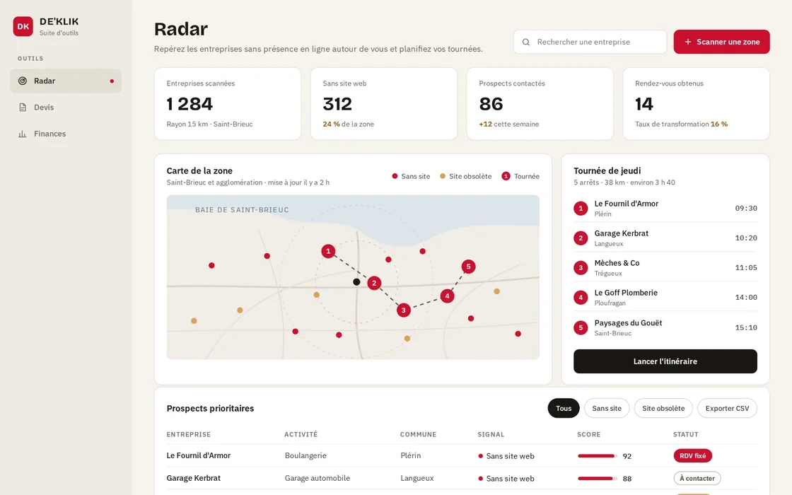 L'outil Radar : une carte de l'agglomération de Saint-Brieuc où sont repérées les entreprises sans site web, et la tournée du jour avec ses cinq arrêts et leurs horaires.